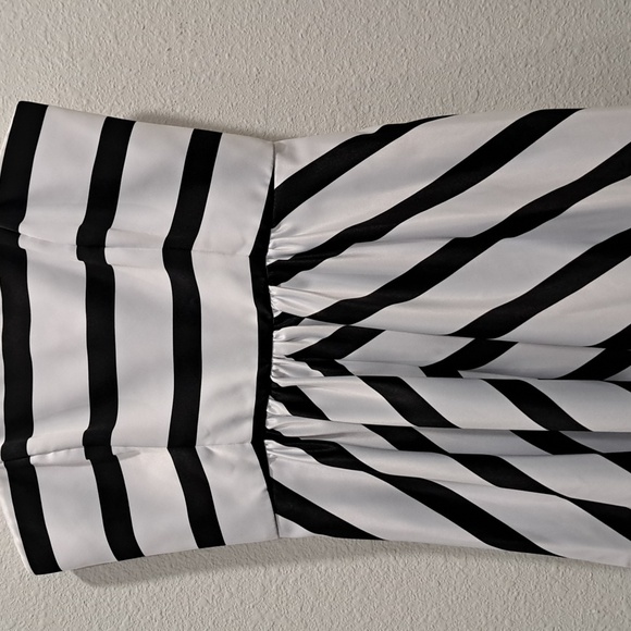 Betsy & Adam Women's Stripe Ballgown - Picture 5 of 11